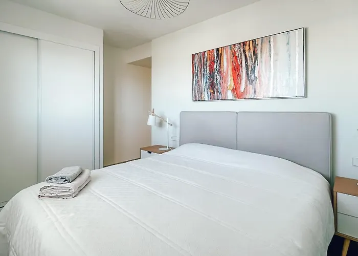 Infinity Centro * 埃斯特波纳